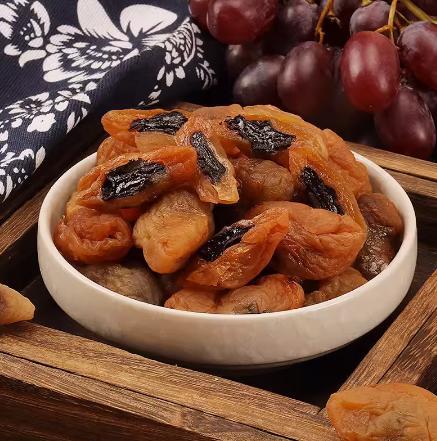 宏泰记 梅子夹葡萄 商品图0