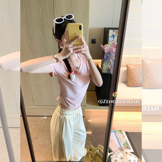 <曾小咸推荐>【甜心少女】4色V领短袖T恤 商品图0