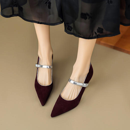 【预售5天】春季新款，坡跟高跟鞋一字式扣带单鞋尖头女士皮鞋QJR&G207-1 商品图0