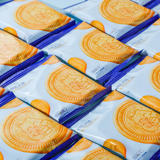 🔥🔥🔥【叮咚熊鲜乳大饼】😋来自草原的美味‼️ 尝鲜装：9.9💰/300g/12包老式饼干💯 精选面粉优质原料🐄进口工艺🚫 酥脆可口、奶香浓郁 商品图1