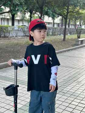 #街头滑板男孩ootd