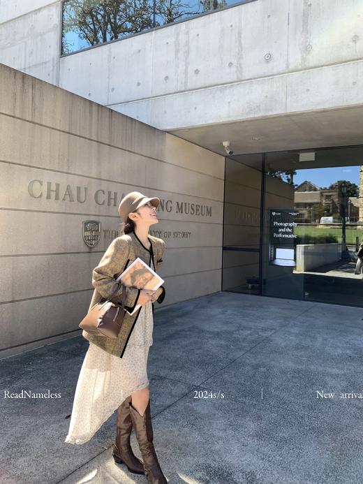 Read Nameless /骑士小香长外套+初春碎花打榄连衣裙前短后长 商品图9