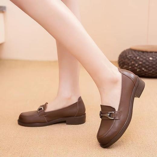 【实付满399送保温杯】【防滑平底女单鞋】头层牛皮四季超软底浅口名族风孕妇鞋豆豆鞋妈妈鞋 商品图1