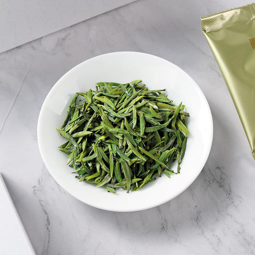 【2025春茶】明前汉中仙毫-君子白 鲜嫩芽头100g 汤色清亮 鲜爽甘甜 商品图4