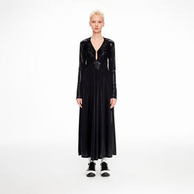 lost in echo2024春季新款设计师品牌连帽修身镂空褶皱长款连衣裙