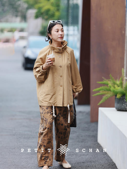 PETIT SCHAN小闪 CLO#349 take a sip 花间一壶酒 原创酒瓶手绘印花汉麻棉经典镰刀裤 商品图2