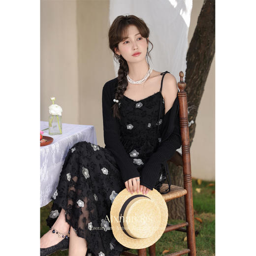 鹿向南《微醺花语》气质连衣裙套装女2025新款春季流行漂亮吊带裙L33878 商品图1