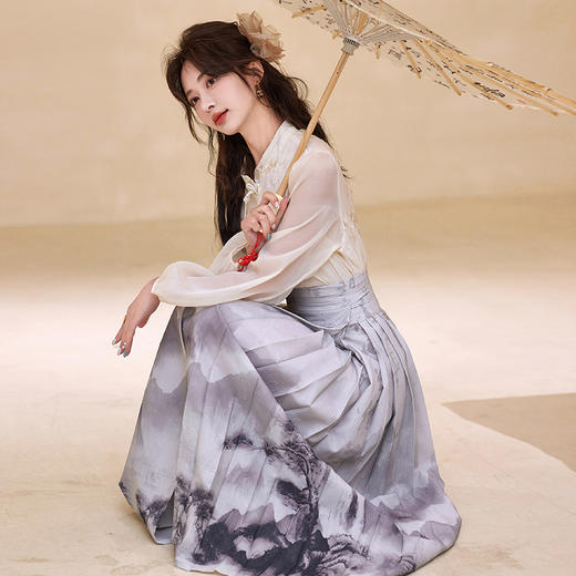 春夏季新款，民族风绣花衬衫+古典长裙两件套HR-BLKE9907 商品图3