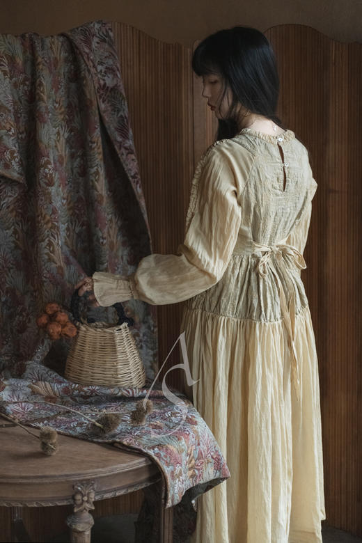 Renlisu  麦色草木染解构感碎褶连衣裙 商品图4