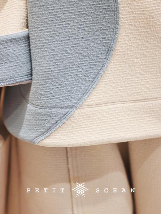 PETIT SCHAN小闪 CLO#187 cloud and mist 云雾间 棉混纺S形撞色套头卫衣 商品图2
