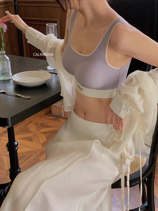 【CalniKean  背心式内衣】早春穿搭ootd:西装+bra+牛仔裤，经典可外穿，奶皮子简直就是纯欲风天花板 好穿舒服 商品图1