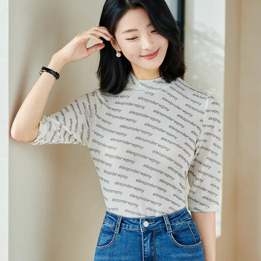剩S 【字母印花T恤】2026春季新款时尚气质圆领百搭上衣 商品图2