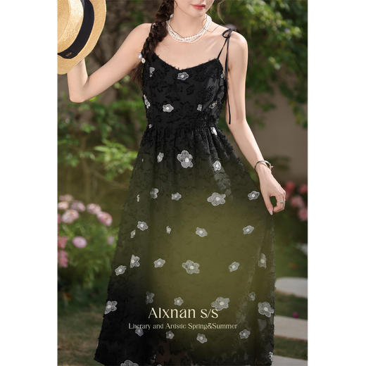 鹿向南《微醺花语》气质连衣裙套装女2025新款春季流行漂亮吊带裙L33878 商品图4