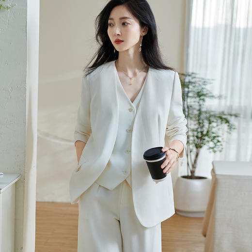 【醋纤外套】2026春季新款洋气时髦通勤百搭无扣长袖外套女 商品图3