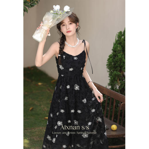 鹿向南《微醺花语》气质连衣裙套装女2025新款春季流行漂亮吊带裙L33878 商品图2