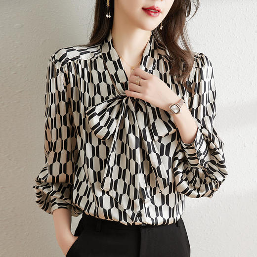 ALBB-黑白印花上衣春季新款v领飘带设计感小众气质长袖衬衫 商品图2