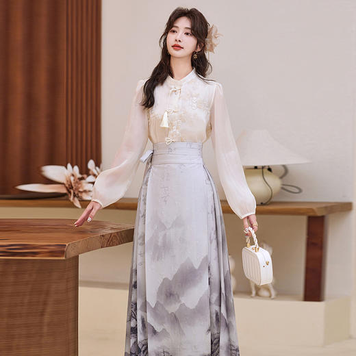 春夏季新款，民族风绣花衬衫+古典长裙两件套HR-BLKE9907 商品图2