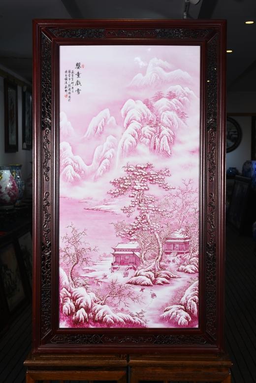 玛瑙红雪景山水婴童戏雪瓷板 商品图0