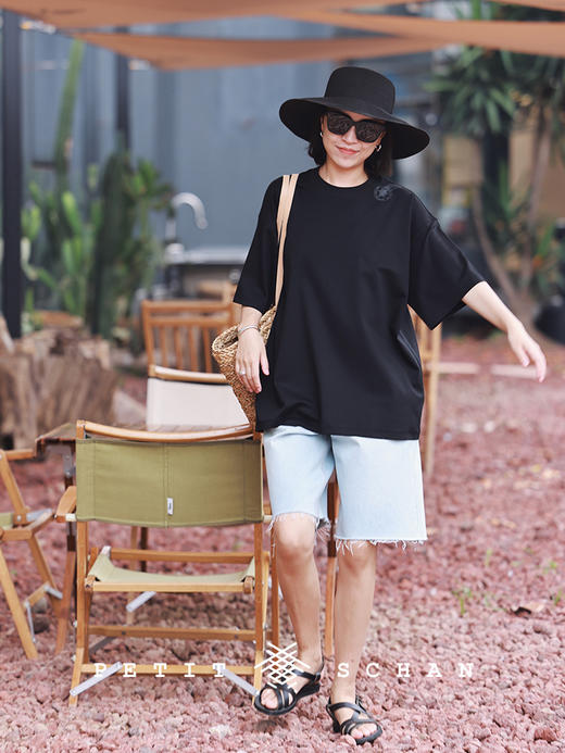 PETIT SCHAN小闪 CLO#277 Limpidness 清浅 纯棉水洗浅蓝明线撞色设计微阔百搭牛仔短裤 商品图5