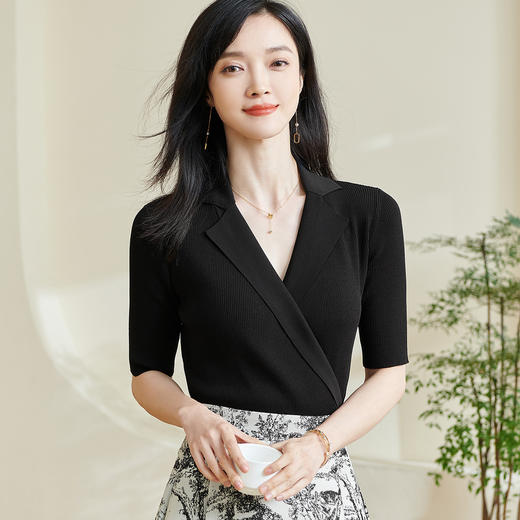 剩S/M/L/XL 【气质针织衫】2026春季新款时尚知性优雅修身显瘦上衣 商品图0