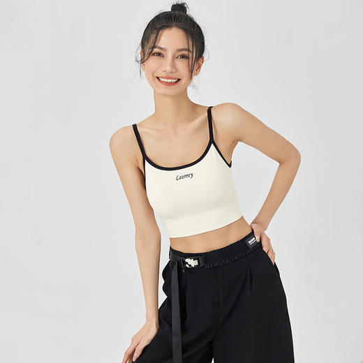 Leorrey乐拉大U型美背固定胸垫立体细腻罗纹肌理瑜伽运动小背心 商品图3