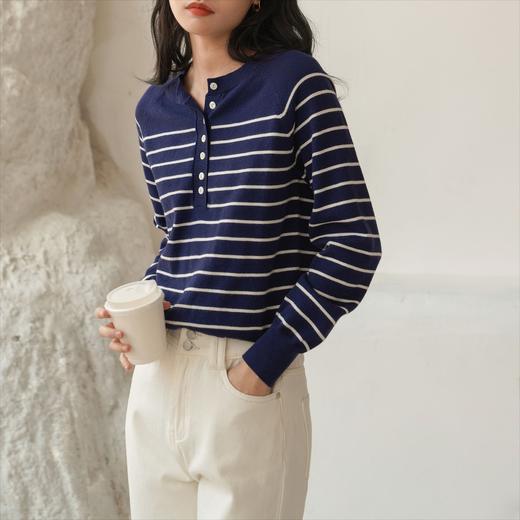 「三色可选！小众设计款」甜美温柔风圆领条纹针织衫 上衣女春季新款设计感长袖宽松套头毛衣 商品图2
