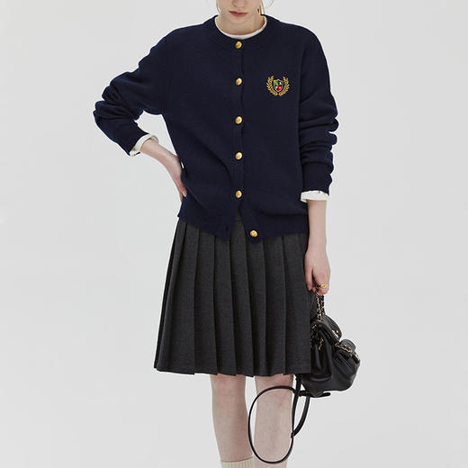 「法式软糯感！两色可选」刺绣针织开衫女2024年春季复古外搭学院风毛衣外套上衣 商品图1