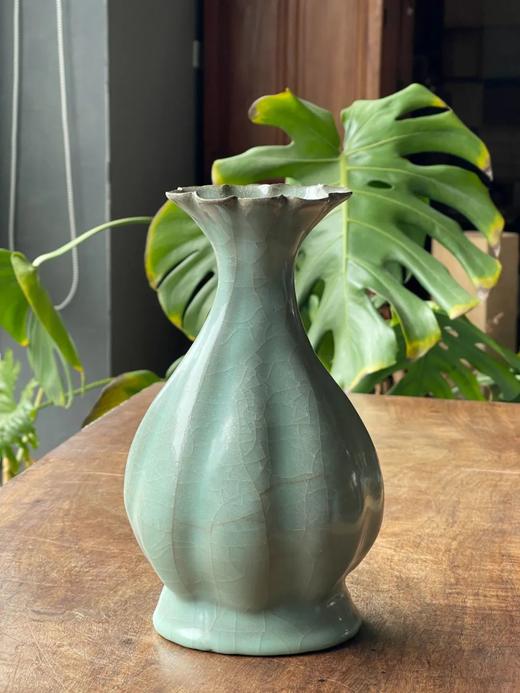 郊坛下官窑瓜棱花口扁瓶，顺丰包邮 商品图3