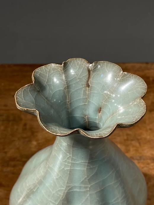 郊坛下官窑瓜棱花口扁瓶，顺丰包邮 商品图8