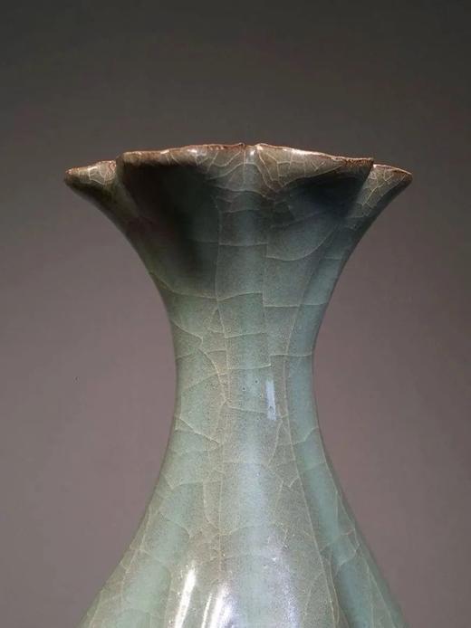 郊坛下官窑瓜棱花口扁瓶，顺丰包邮 商品图6