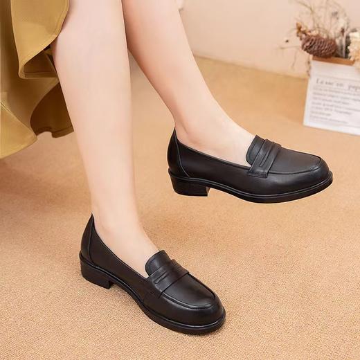 【实付满399送保温杯】【圆头小皮鞋】女2024新款黑色头层牛皮基础款套脚乐福鞋 商品图3