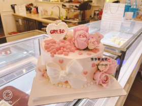 鲜花蝴蝶结