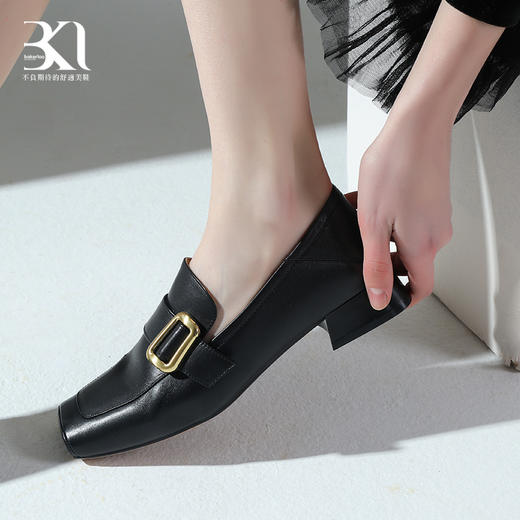 BAKERLOO羊皮方头侧方扣乐福中跟女鞋 商品图0