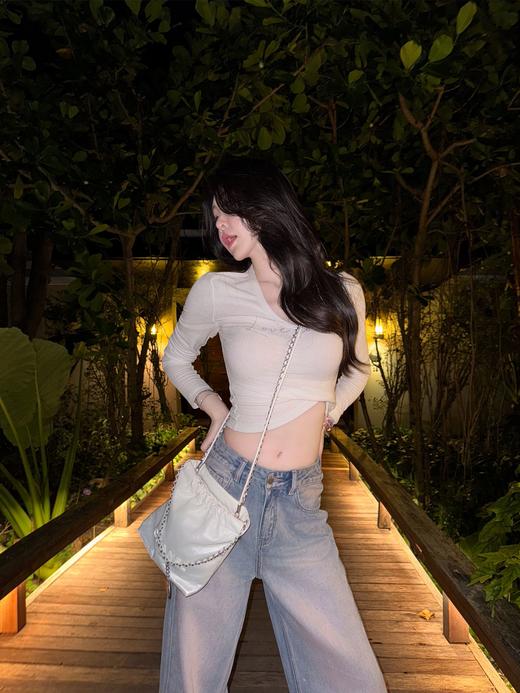 余潇潇【马卡龙变奏】时尚百搭设计感舒适修身圆领烫钻亲肤上衣女装 商品图5