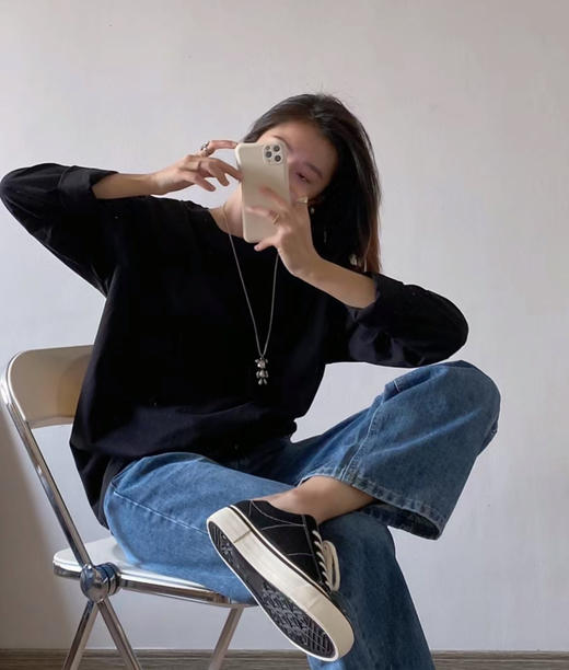 老米优品/JI简系列❤黑白2色~~ 随性松弛感《基础款口袋设计宽松长袖T》纯色圆领叠搭单穿绝绝子！ 商品图4