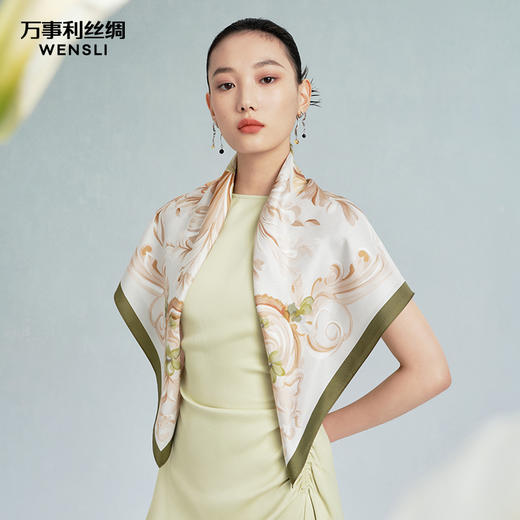 万事利“玉楼春”88厘米双面印花大方巾 商品图0