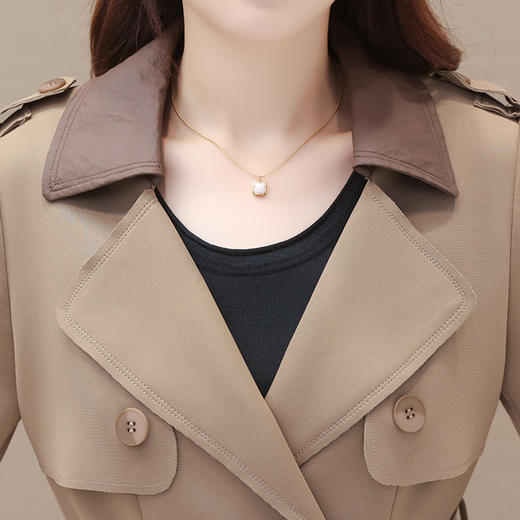 QYMHL-23X9923-1-Y 2024春秋季新款洋气大衣西装领时尚风衣女排扣女装休闲外搭 商品图3