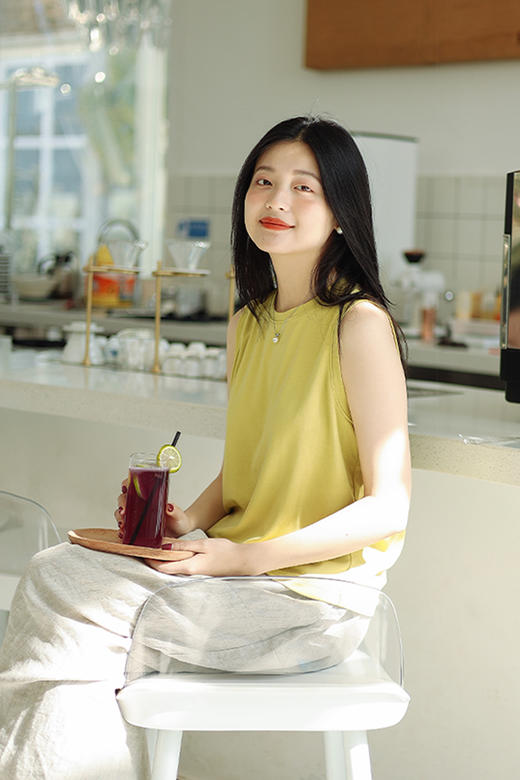 绽放125朵/2024春季新款天丝棉亲肤舒适高弹力无袖内搭吊带背心 商品图5