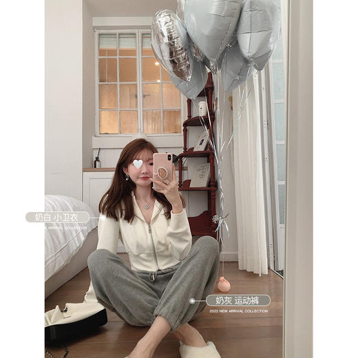 金蘑菇菇 慵懒周末 / 糯糯小卫衣+运动裤+背带裙 盐甜休闲三件套 商品图3