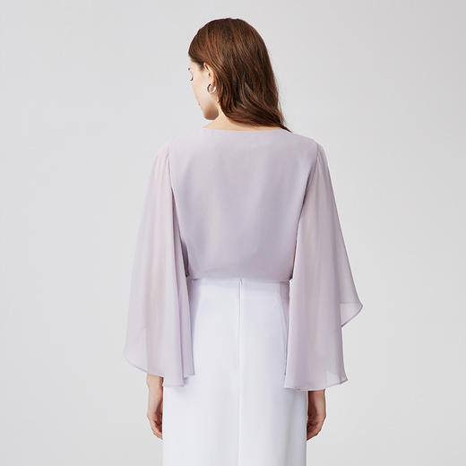 EITIE爱特爱浪漫优雅飘逸V领直筒紫色衬衫上衣夏季新款B2413302 商品图4
