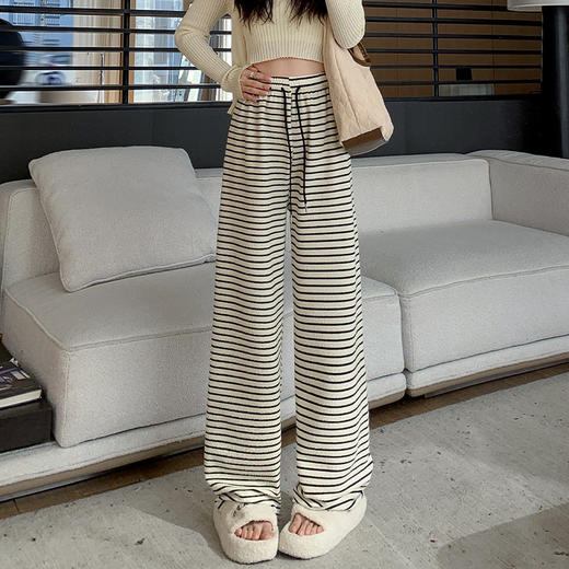 「高腰·松紧！两色可选」黑白条纹阔腿裤 女春秋高腰垂感休闲遛弯裤软糯慵懒针织拖地长裤子下装 商品图0