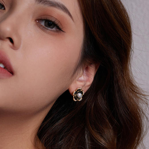  Manreya玛芮雅“可可小香”淡水珍珠耳夹无耳洞耳饰 商品图9