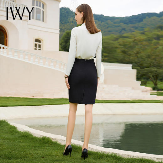 IWY/早春职业正装白衬衫女教资面试西装内搭衬衣气质V领长袖通勤B468 商品图3