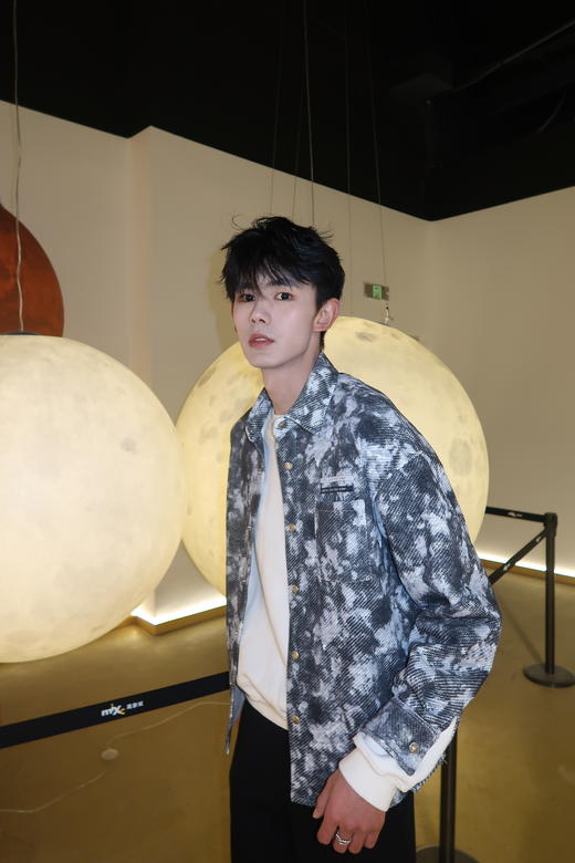 W419625248复古晕染衬衫外套 商品图7