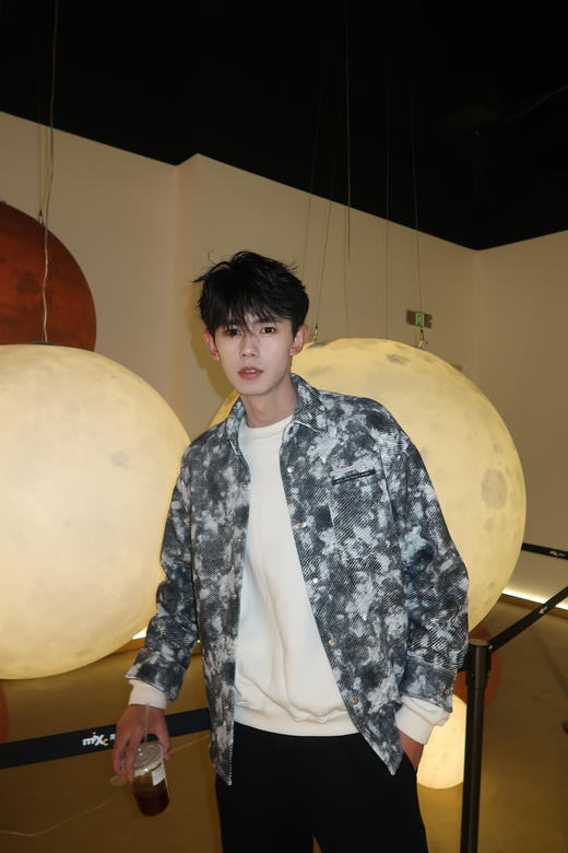 W419625248复古晕染衬衫外套 商品图5