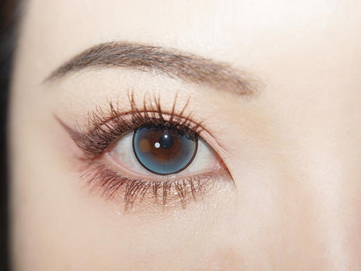 Loveiikira 蓝调布鲁斯 半年抛 两片 14.2mm 参考着色 13.5mm 基弧 8.6 含水 38% 新锐国货 商品图3