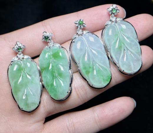 18K翡翠吊坠-全包飘绿叶子 商品图0