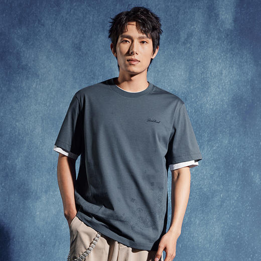 【非遗苗绣蝴蝶妈妈系列】柒牌短袖T恤男夏季凉感冰藻泥圆领上衣	126T72760 商品图1