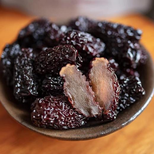 【蜜饯精选】陕北紫晶枣 细腻晶莹香甜无渣好消化 2斤鲜枣出1斤紫晶乌枣 不易上火 紫晶乌枣过年养生小零食 商品图1