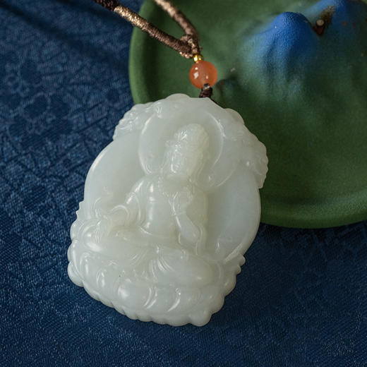 和田玉籽料雕观音挂饰 商品图1